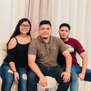 Meet your Posher, Ramona